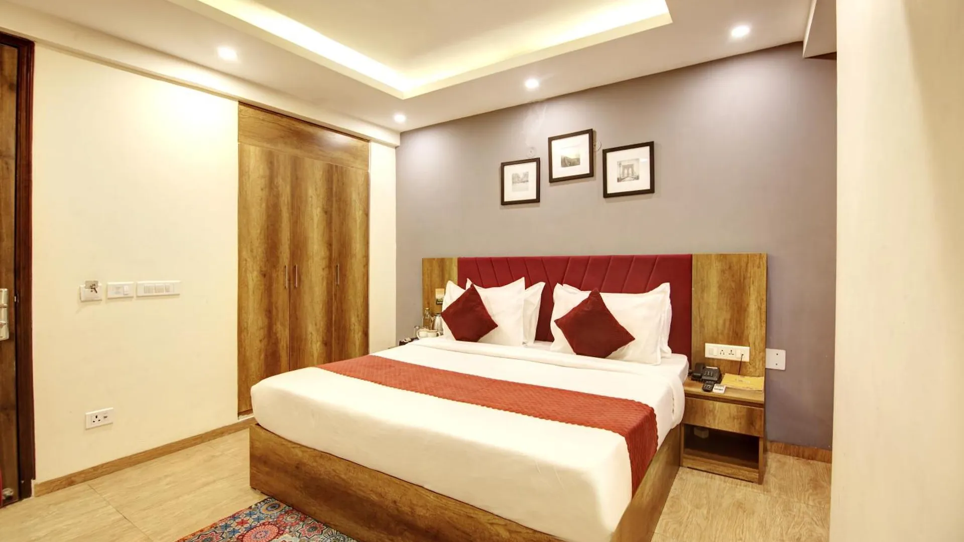 Saltstayz Hotel Huda City Center Gurgaon