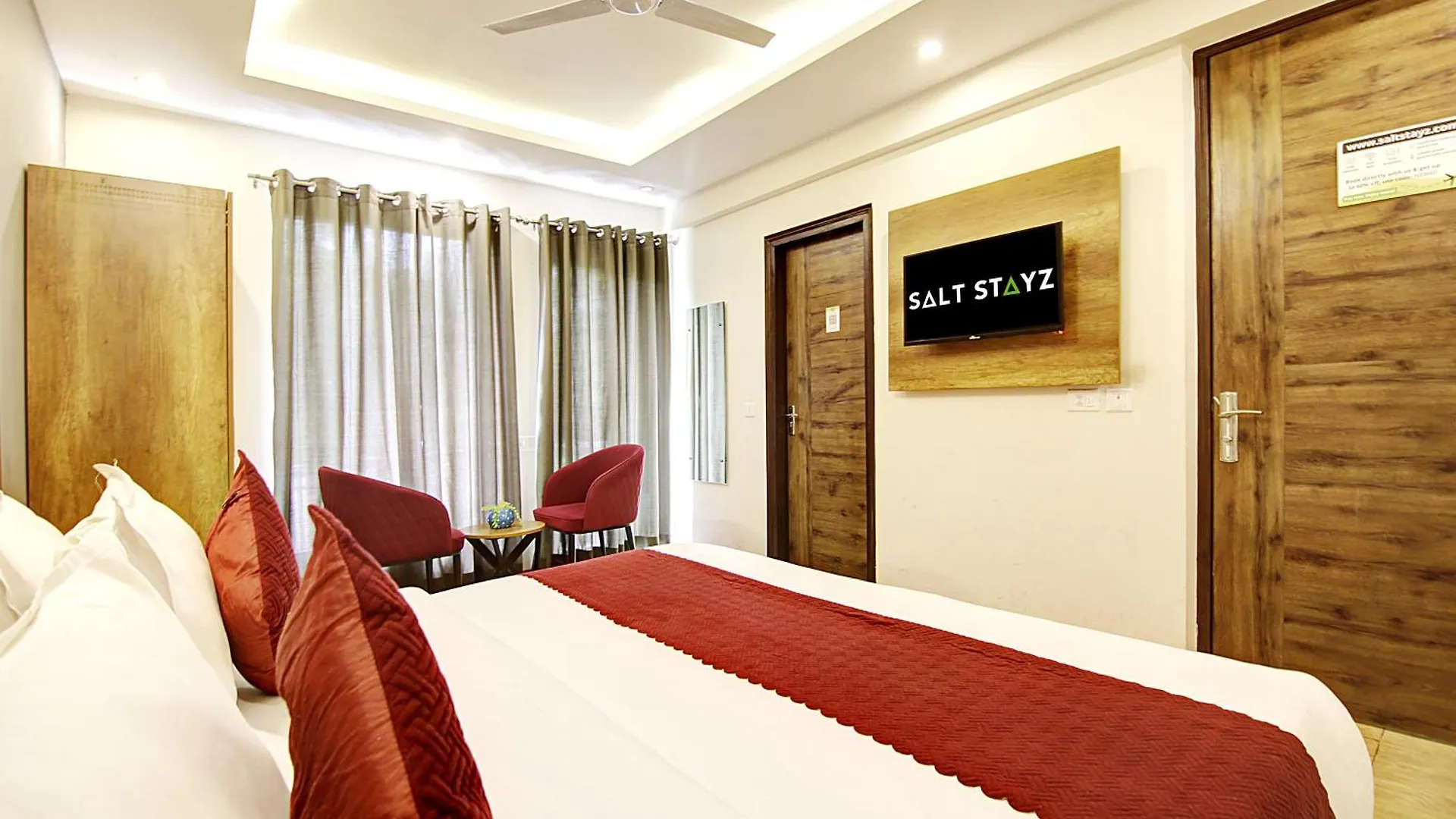 ***  Saltstayz Hotel Huda City Center Gurgaon India