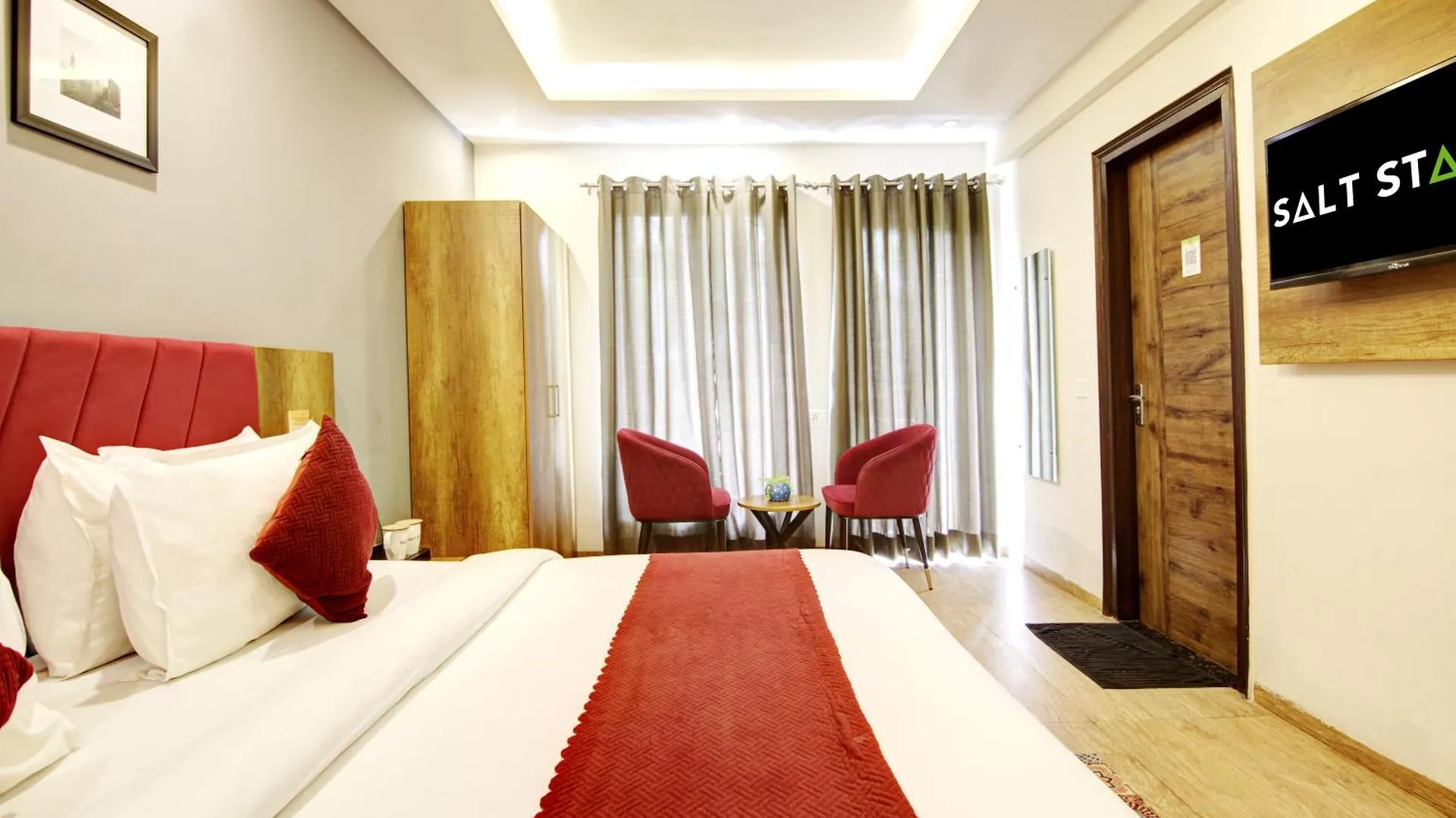 ***  Saltstayz Hotel Huda City Center Gurgaon India