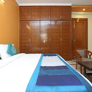 Hotel Oyo 9581 Milan, Gurgaon