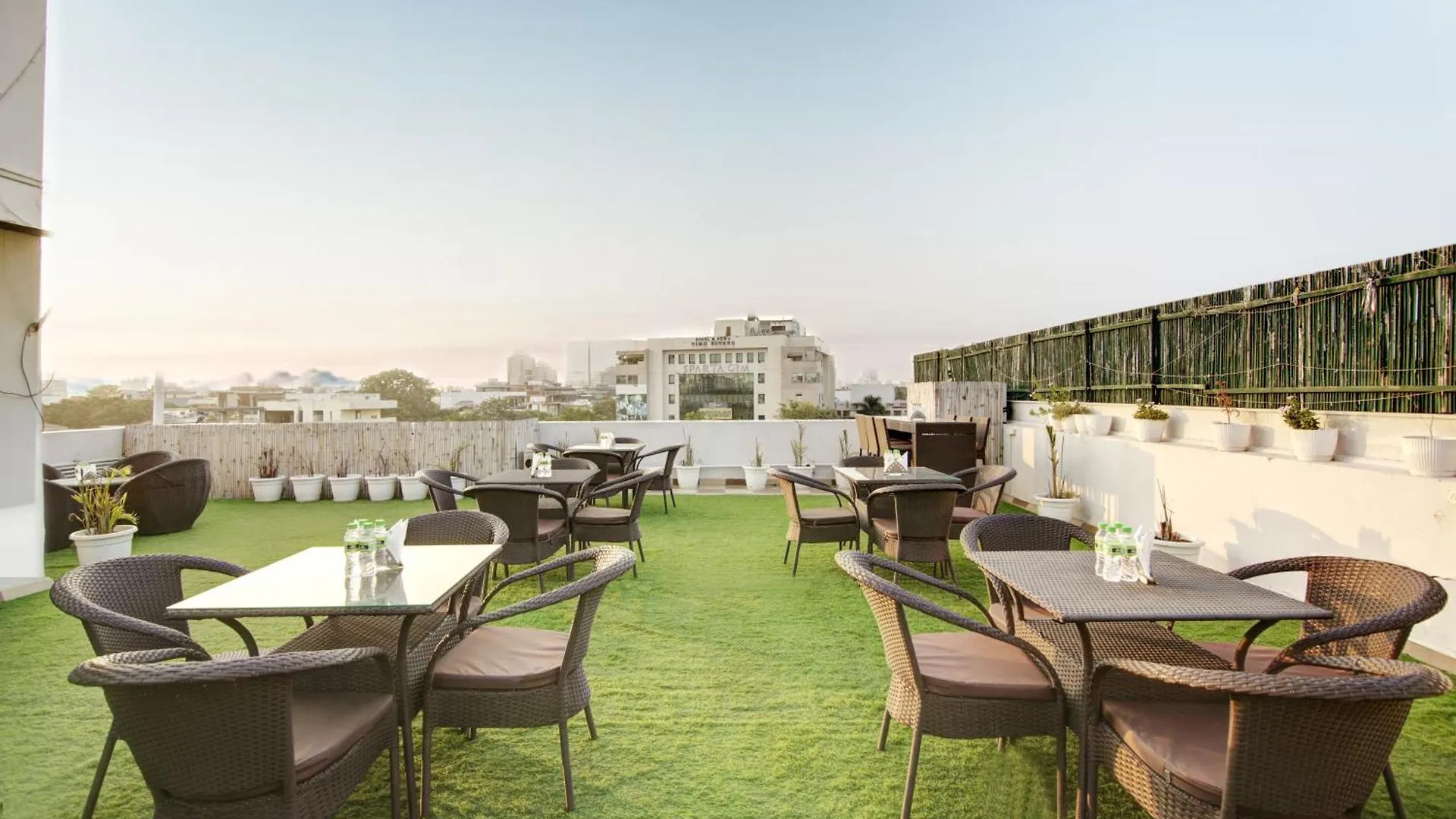 Saltstayz Select - Huda City Center Gurgaon